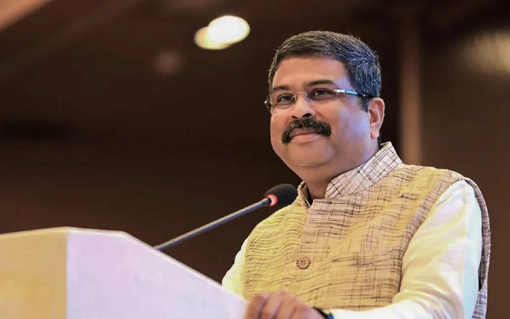 New-Project-62-1024x640 Vidyanjali Scholarship Program Launched by Shri Dharmendra Pradhan